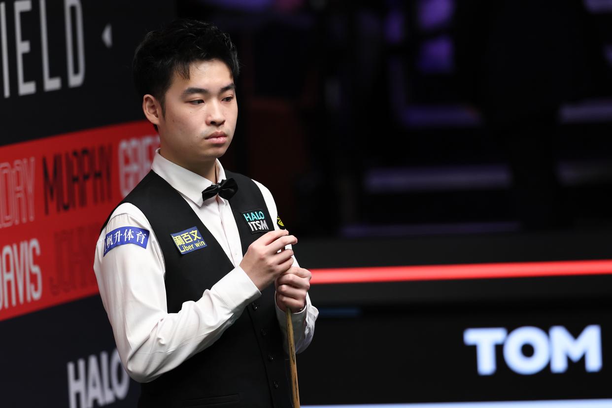 而且具有极 而且具有极