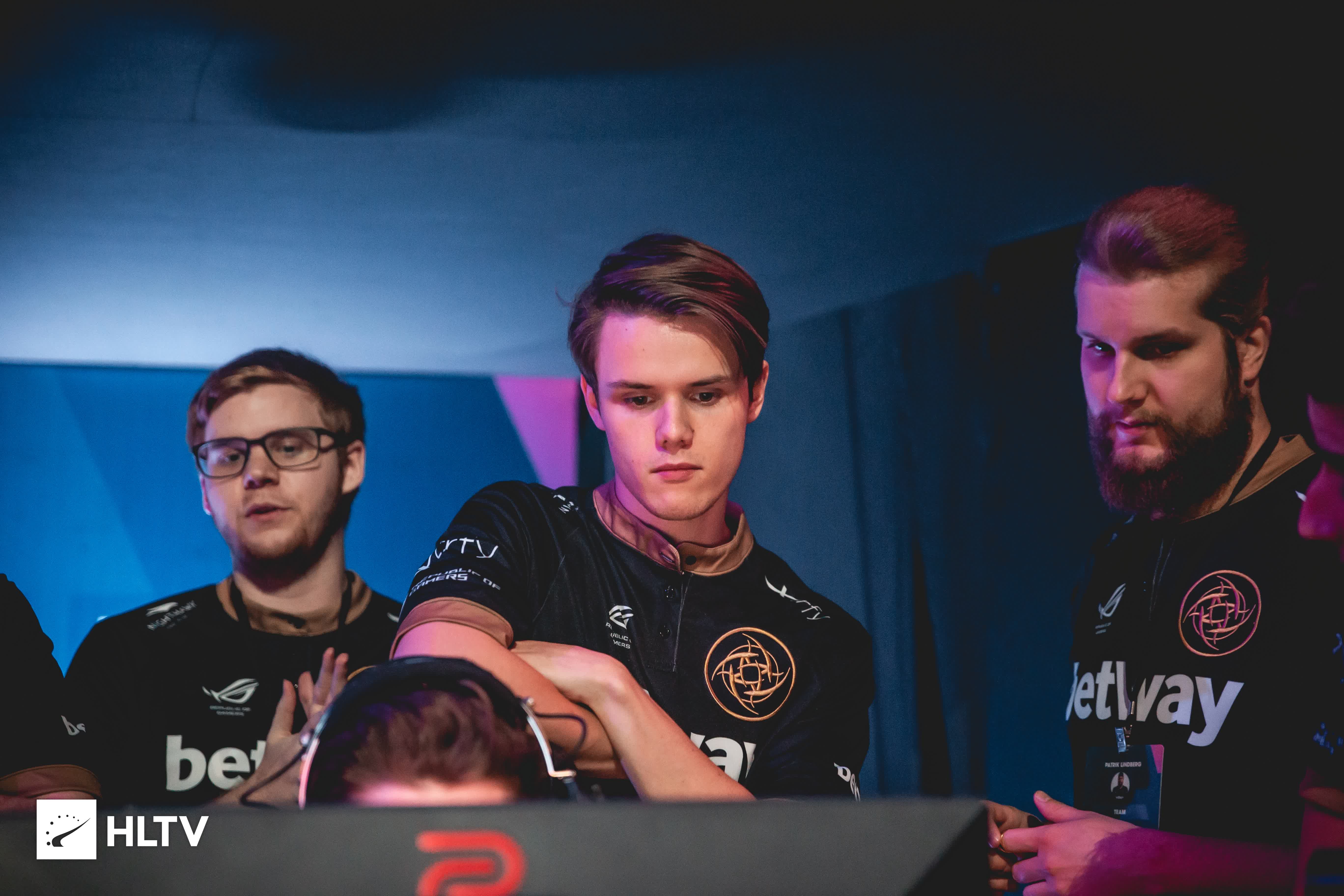 不要限制自 不要限制自