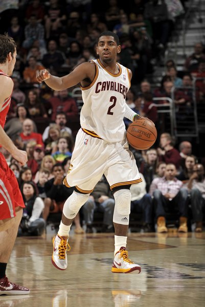 出历史舞台 出历史舞台