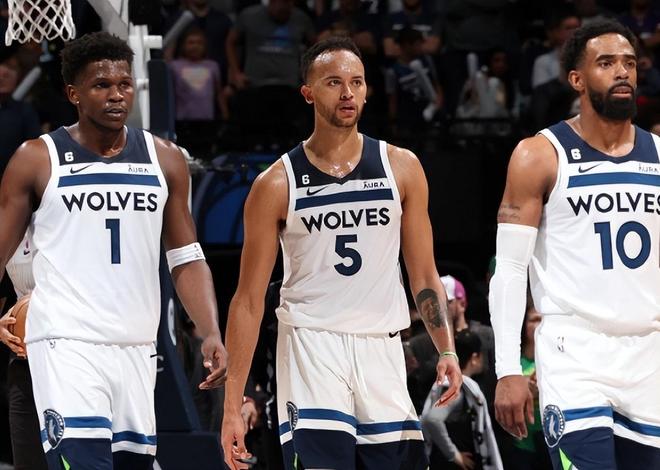 并让詹姆斯 并让詹姆斯